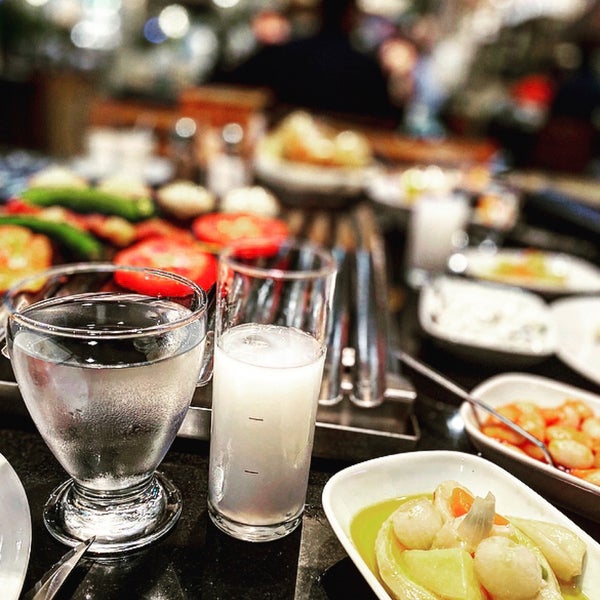 Foto tomada en Şirnaz Ocakbaşı Restaurant  por ‘’Gkn ,, el 10/23/2020