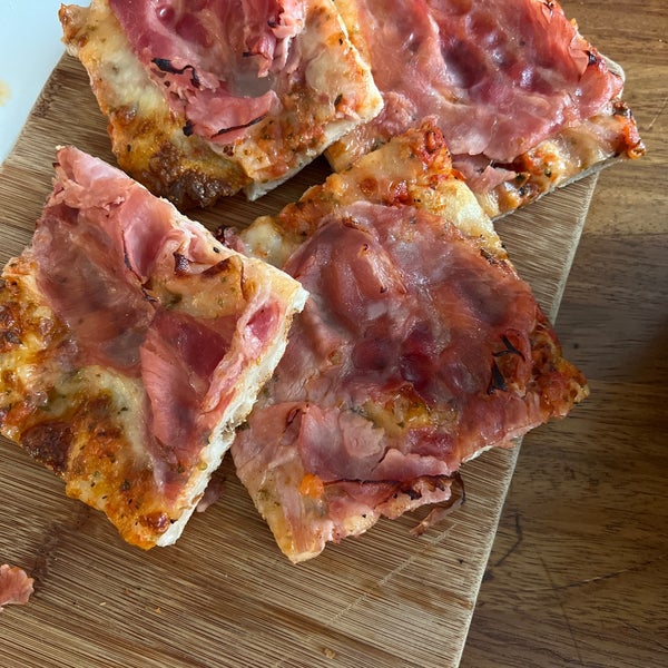 Pizza Factory Av. Europa 6