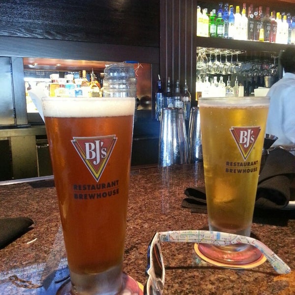 Photo taken at BJ&#39;s Restaurant &amp; Brewhouse by andrew d. on 6/13/2013