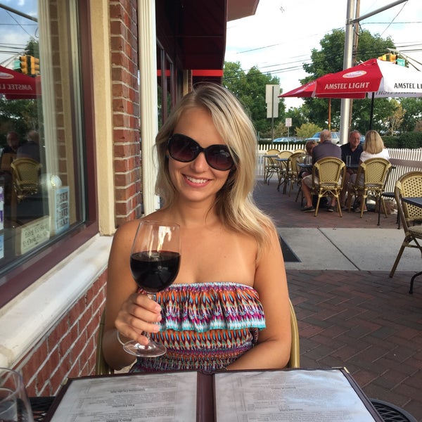 Photos at Rosie's Wine Bar 514 North Ave