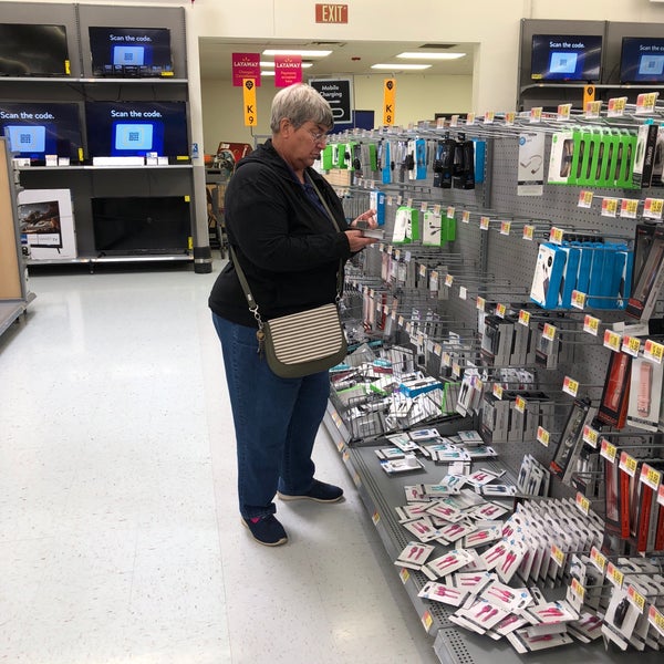 Walmart Supercenter Big Box Store in Roswell