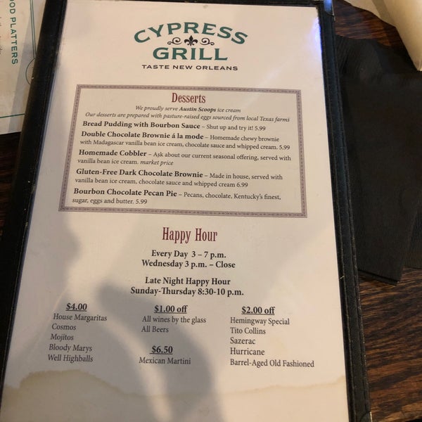 Foto scattata a Cypress Grill da Elizabeth B. il 1/24/2019