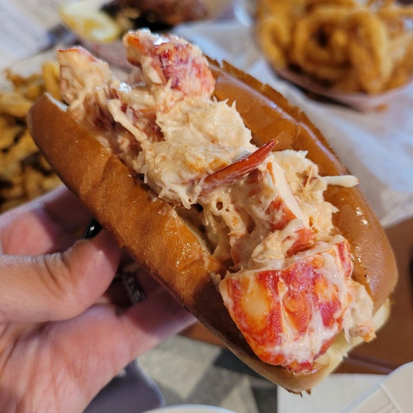 PJ's Family Restaurant Seafood Restaurant in Wellfleet