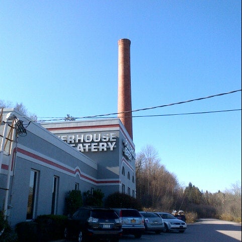 Das Foto wurde bei Powerhouse Eatery von Linds am 11/17/2012 aufgenommen