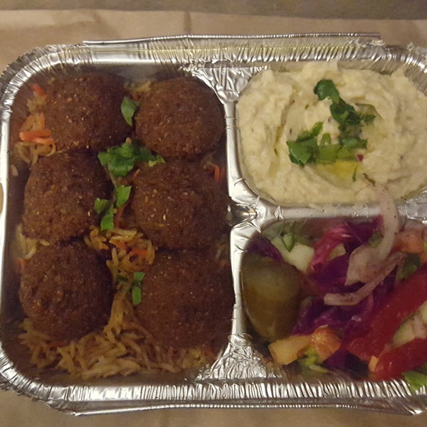 Great neighborhood spot, flavorful and decently priced. Staff seems more attentive and friendly than the other falafel spot down the street.