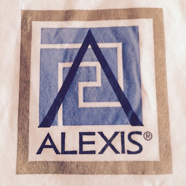 Photo prise au Alexis Restaurant par Hillary K. le4/10/2015