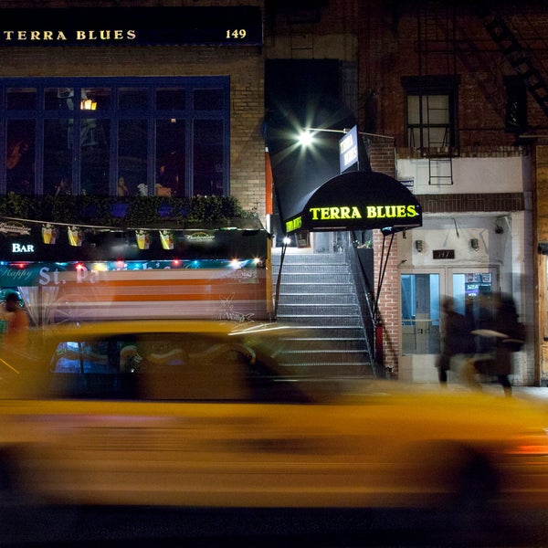 12/3/2013 tarihinde Terra Bluesziyaretçi tarafından Terra Blues'de çekilen fotoğraf