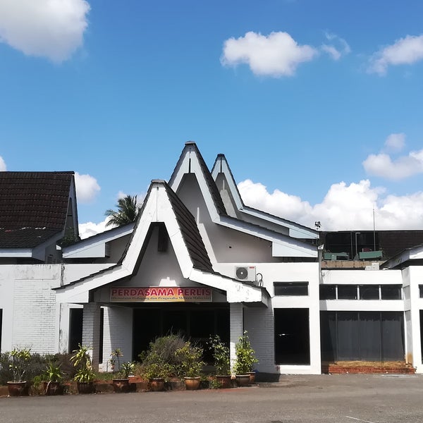 Pejabat Perdasama Perlis Bangunan East Wing Hotel Putra Regency