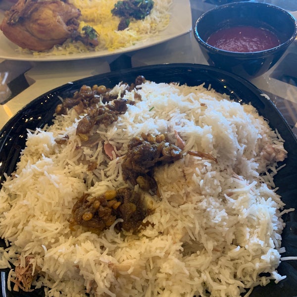 Das Foto wurde bei Al-Kharof Restaurant von FMA am 9/25/2019 aufgenommen