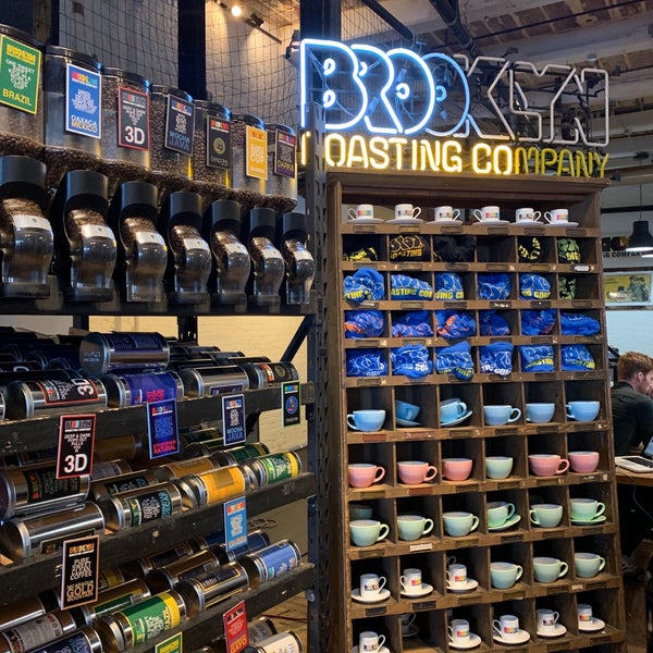 Foto tirada no(a) Brooklyn Roasting Company por Lasett L. em 4/17/2019