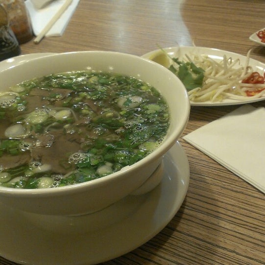 Photo taken at Viet Eat by Anna S. on 11/1/2013