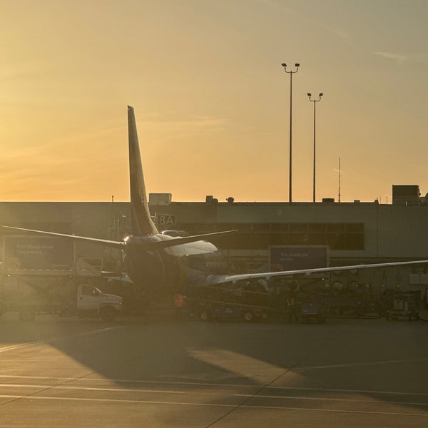 5/6/2024にMichael S.がオークランド国際空港 (OAK)で撮った写真
