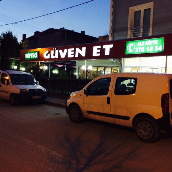 Photo taken at Güven Et Mangal by Hüseyin S. on 4/12/2015