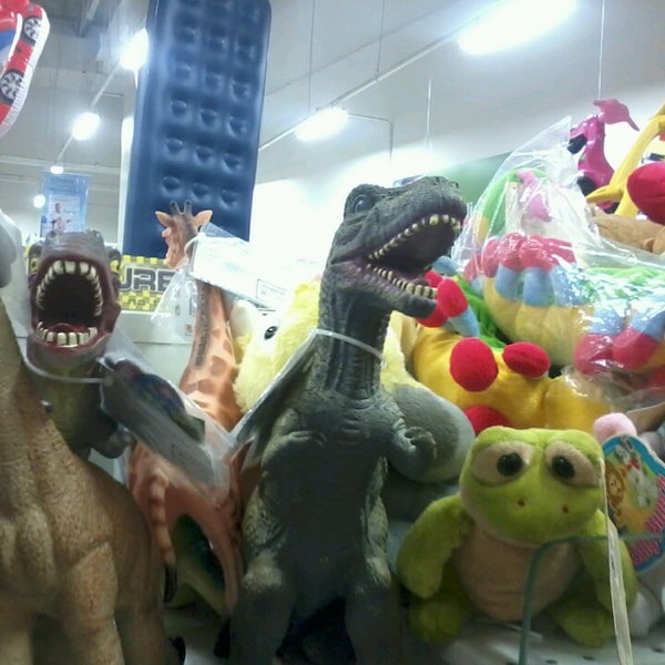 Photo taken at Lojas Americanas by Matheuz B. on 5/20/2013