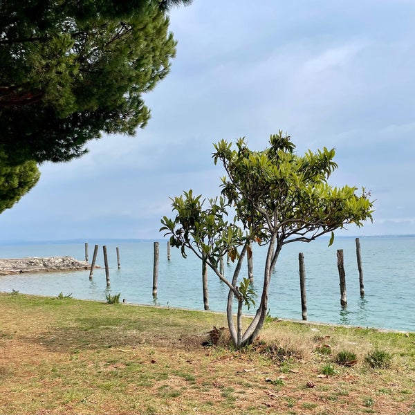 3/31/2022 tarihinde Anke N.ziyaretçi tarafından Garda Gölü'de çekilen fotoğraf