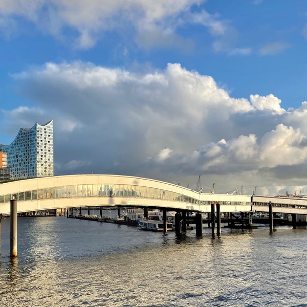 Das Foto wurde bei Überseebrücke von Anke N. am 11/21/2021 aufgenommen