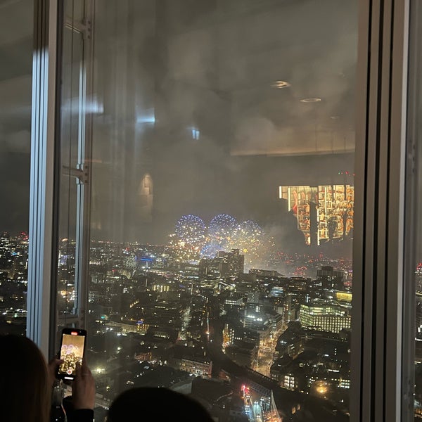 Photo taken at Oblix at The Shard by M11 on 1/1/2023