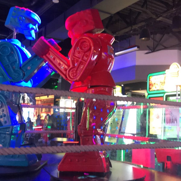 Photo taken at Dave &amp; Buster&#39;s by . on 9/8/2018