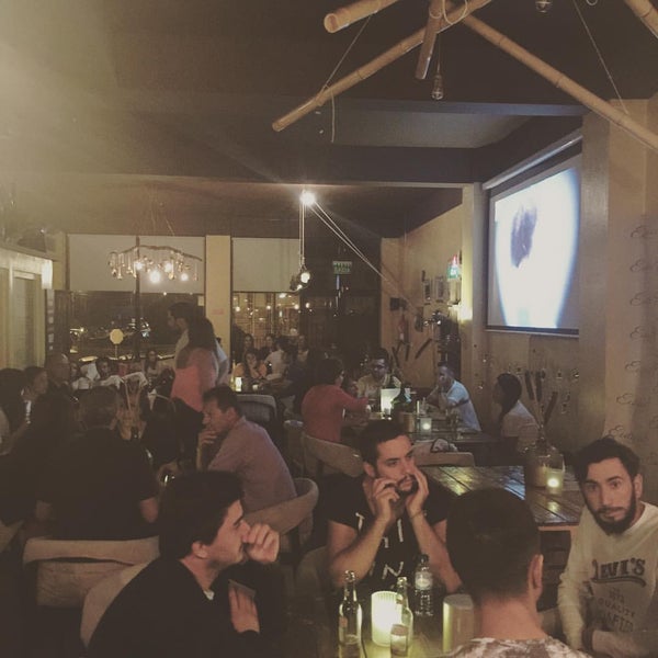 Foto scattata a Eutopia Bar/Lounge da Hashem A. il 9/25/2015