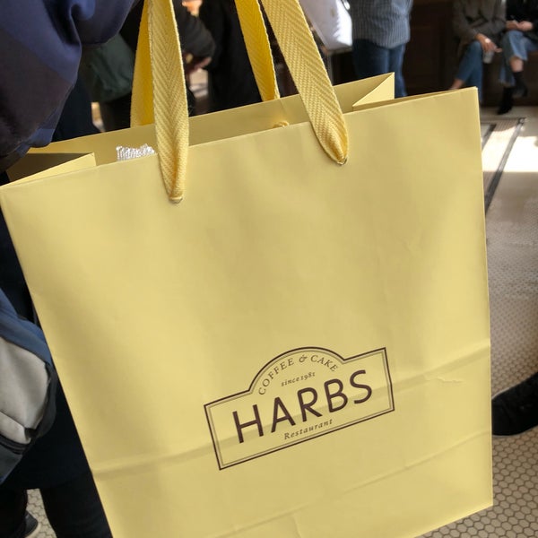 รูปภาพถ่ายที่ HARBS โดย Amy C. เมื่อ 3/24/2019