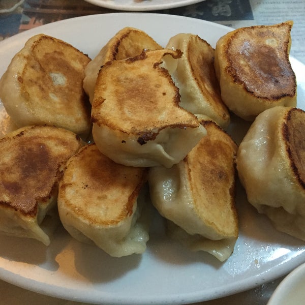 Снимок сделан в Taiwan Restaurant 台灣飯店 пользователем RBC O. 11/21/2015