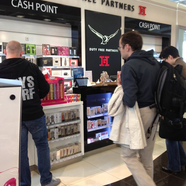 Photo taken at Port Alliance Duty Free by Катэ on 5/6/2013