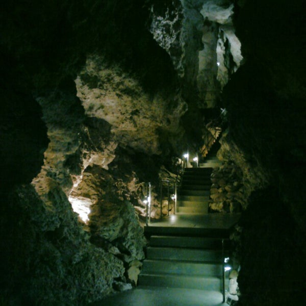 Photo taken at Szemlő-hegyi-barlang by Anastabo on 10/25/2013