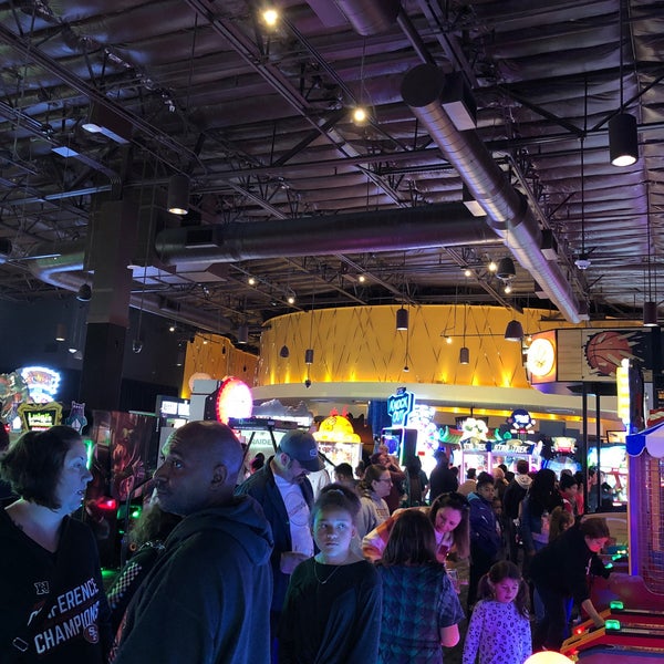 Dave & Buster's Roseville, CA