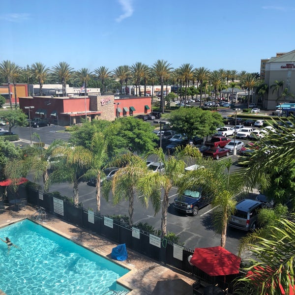 Embassy Suites free Happy Hour Anaheim, CA