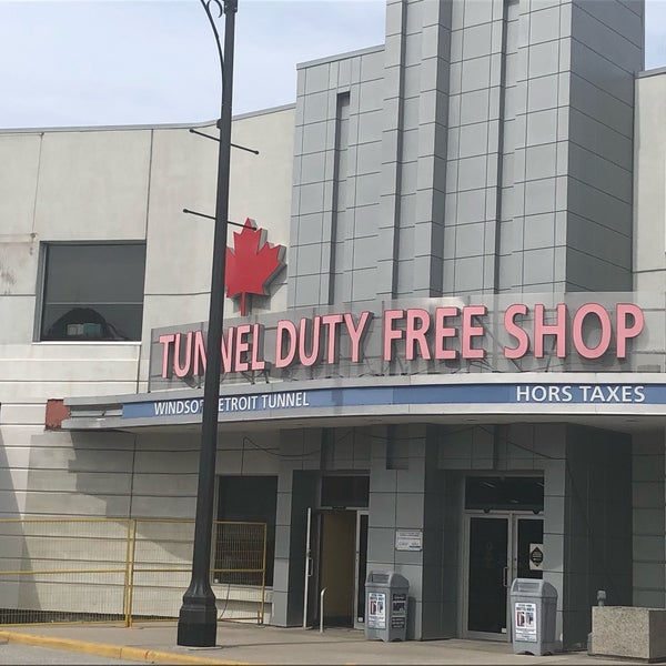Photo taken at Windsor-Detroit Tunnel Duty Free Shop by Andre d. on 4/2/2019