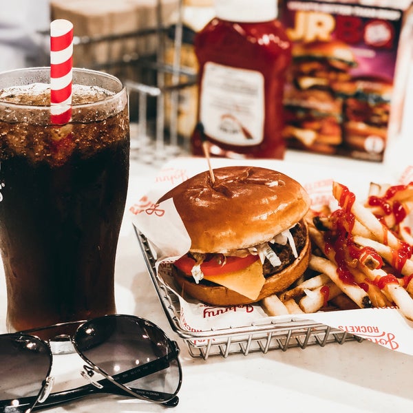 Johnny Rockets (Now Closed) - Georgetown - 33 tips
