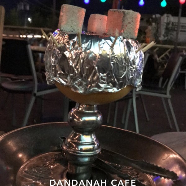Photo prise au Dandanah Cafe &amp; Grill par SAF 👲🏼 le12/16/2018