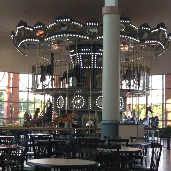 Savannah Mall Shopping Mall in Wilshire Estates Savannah Mall