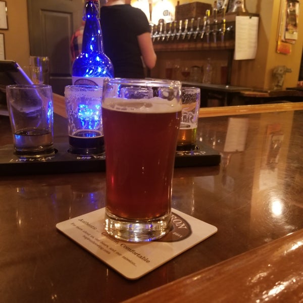 Das Foto wurde bei Bog Iron Brewing von Beer S. am 11/20/2019 aufgenommen