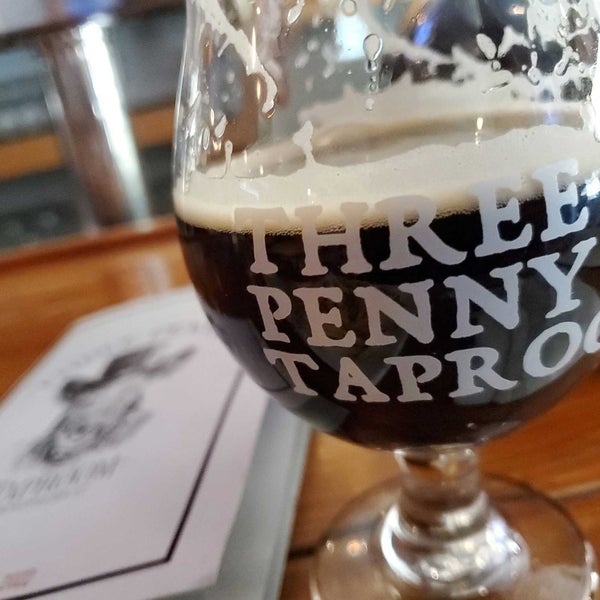 Foto tirada no(a) Three Penny Taproom por Beer S. em 9/30/2022