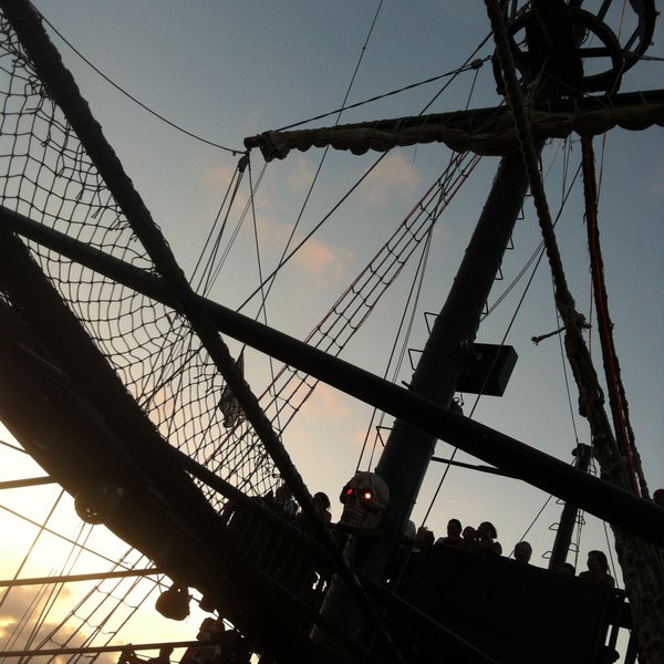 4/20/2013 tarihinde 強いピラニア 。.ziyaretçi tarafından Captain Hook Pirate Ship'de çekilen fotoğraf