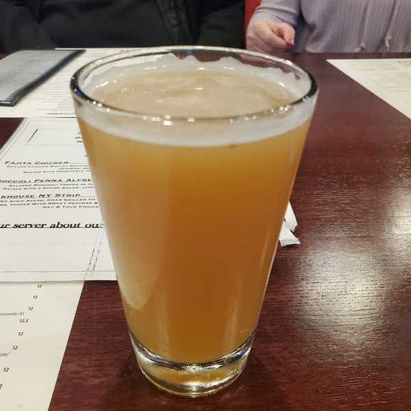 Leo's Pub & Grille Bar in Mount Pleasant