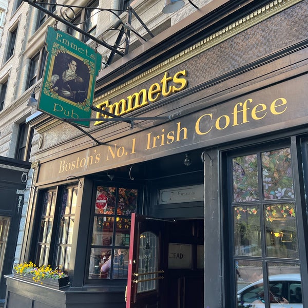 Photo taken at Emmet&#39;s Irish Pub by Jeff N. on 5/1/2022