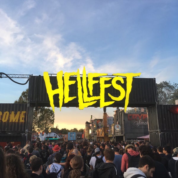 Hellfest РєРµРјРїРёРЅРі С„РѕС‚Рѕ