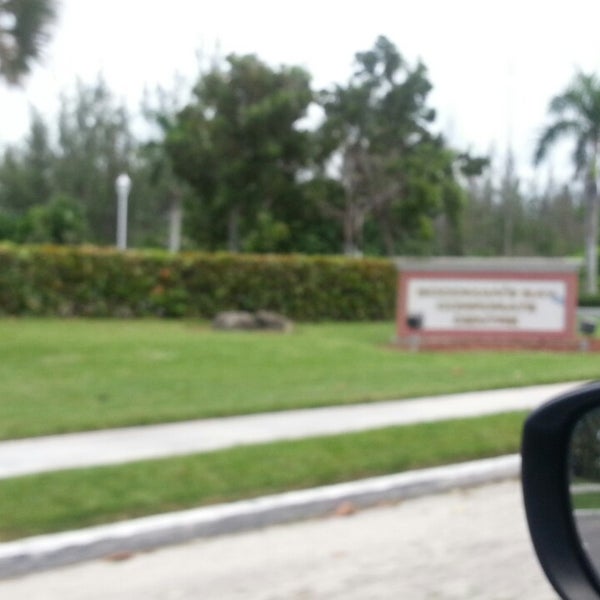 Goodman's Bay Corporate Centre 1 tip