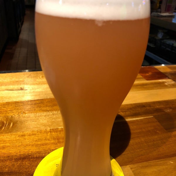 Photo taken at M.L.Rose Craft Beer &amp; Burgers by Nathan S. on 6/15/2019