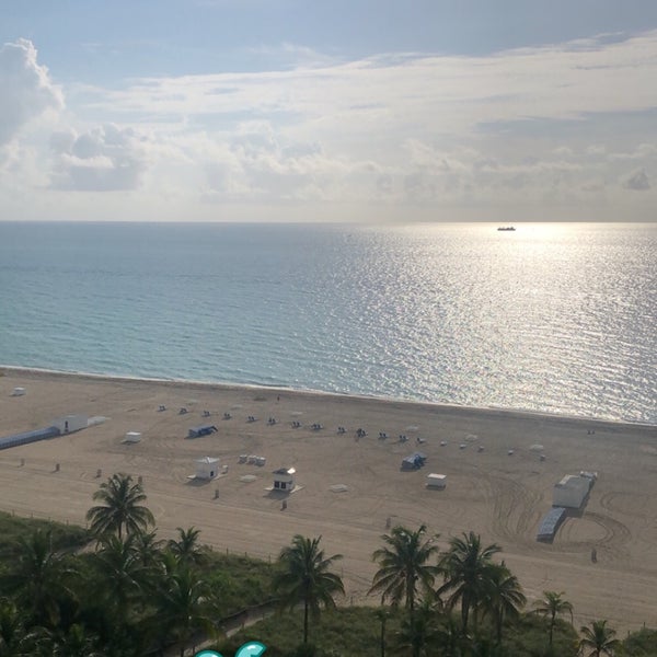 รูปภาพถ่ายที่ Loews Miami Beach Hotel โดย A . เมื่อ 8/4/2020