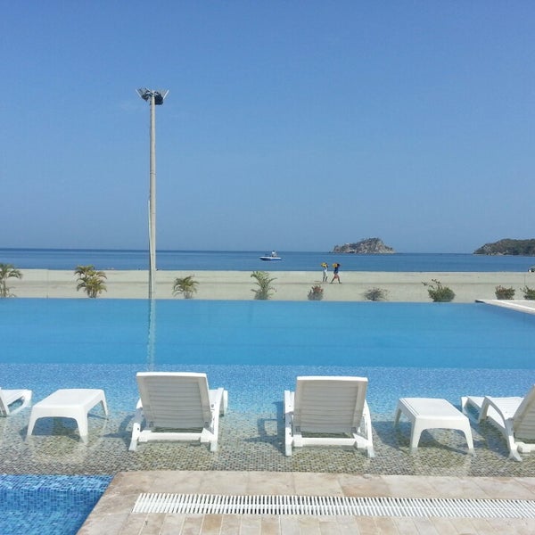 7/15/2013 tarihinde Leonardo L.ziyaretçi tarafından Tamacá Beach Resort Hotel'de çekilen fotoğraf