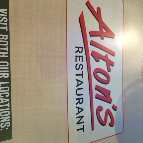 Foto diambil di Alton&#39;s Restaurant oleh Dave R. pada 6/22/2014