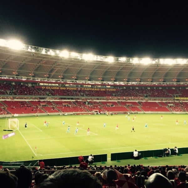 Снимок сделан в Estádio Beira-Rio пользователем Thiago V. 5/17/2015