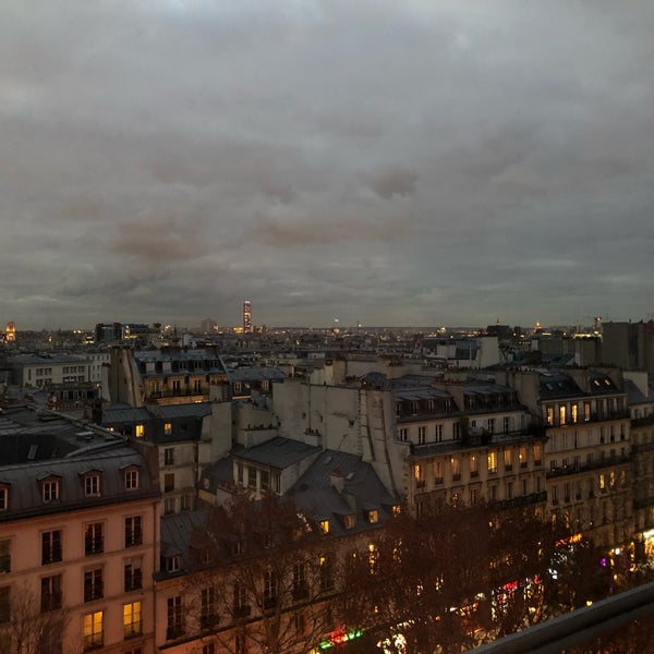 Das Foto wurde bei Renaissance Paris Republique Hotel von Spencer am 1/7/2019 aufgenommen
