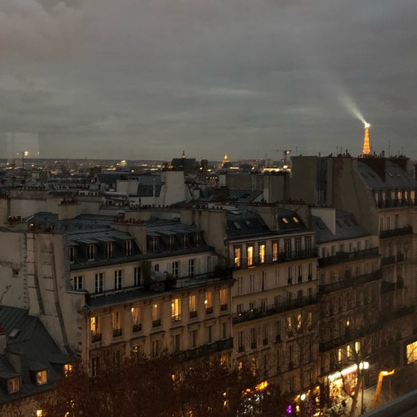 Foto tirada no(a) Renaissance Paris Republique Hotel por Spencer em 1/7/2019