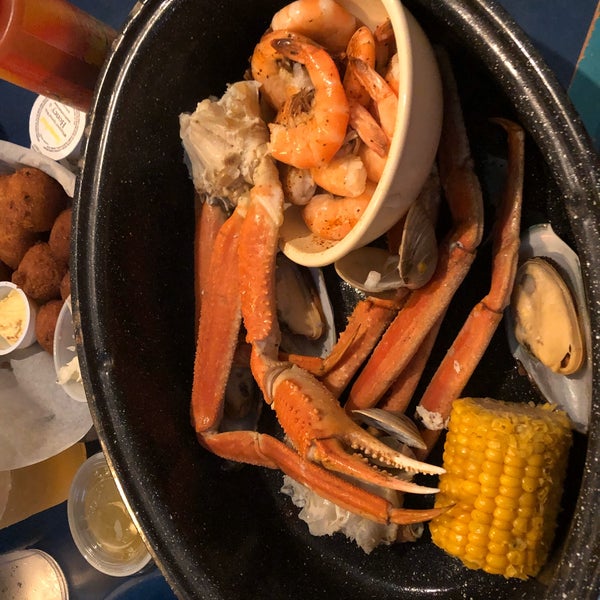 Photo taken at Bimini&#39;s Oyster Bar and Seafood Cafe by A R. on 2/25/2020