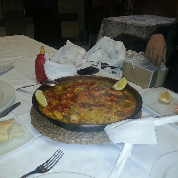 Photo taken at Cafetería-Restaurante Hotel Europa by E.Serdar B. on 5/12/2013