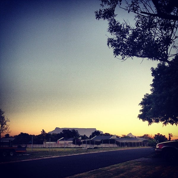 Flamingo Vlei - Neighborhood in Table View